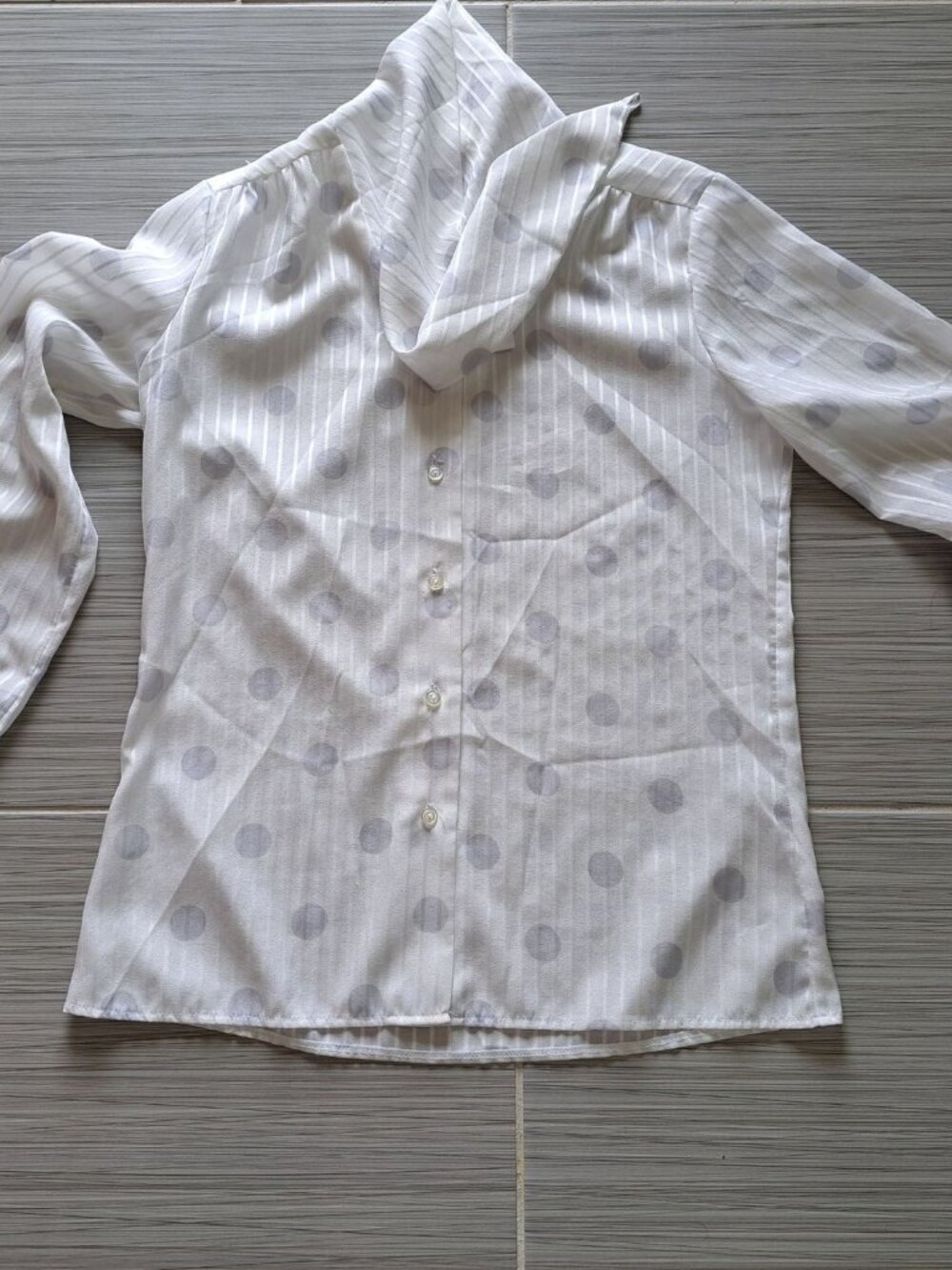 Sheer Pilka Dot White Button-Up Blouse Stripe Long Sleeves Scarf Collar Womens M - Picture 7 of 10